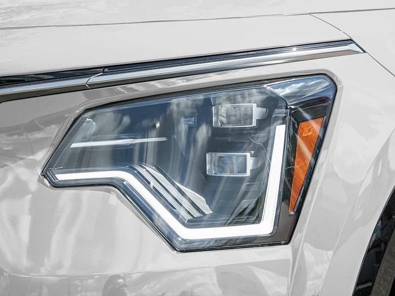 2025 Kia Niro SX FWD