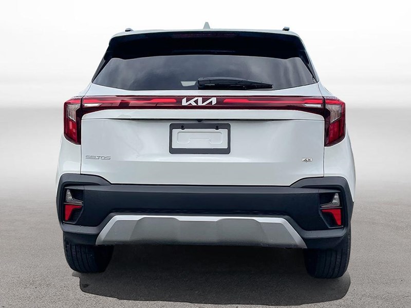 2025 Kia Seltos LX AWD