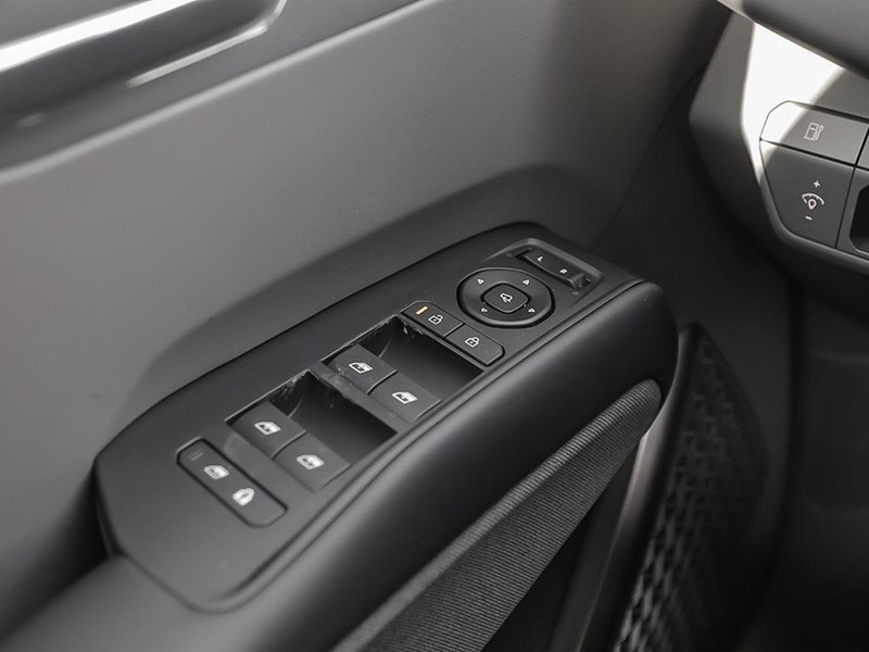 2026 Kia EV9 Land w/Plus Package