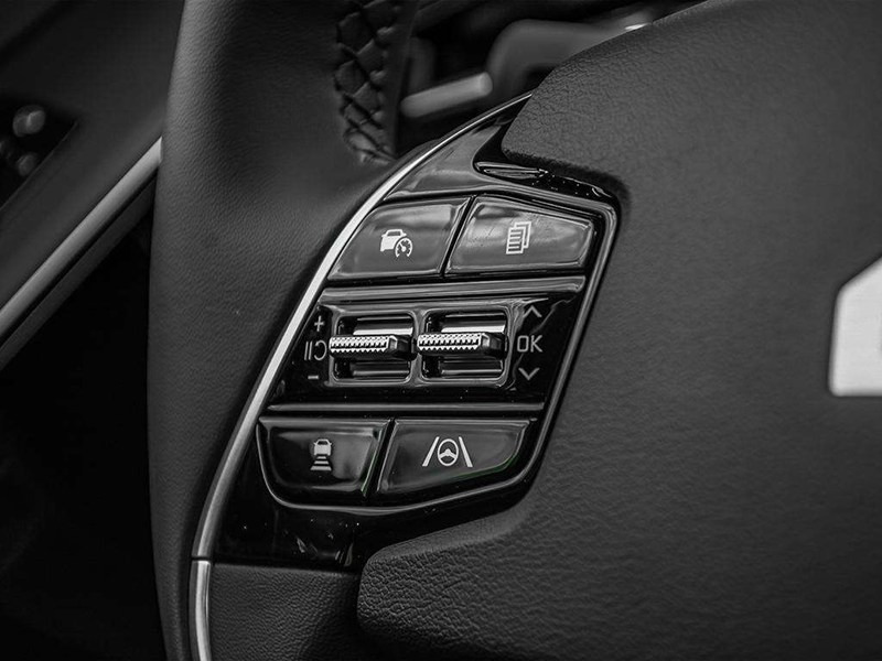 2026 Kia Niro SX