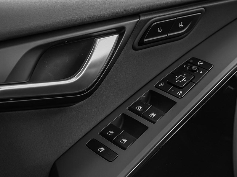 2026 Kia Niro SX