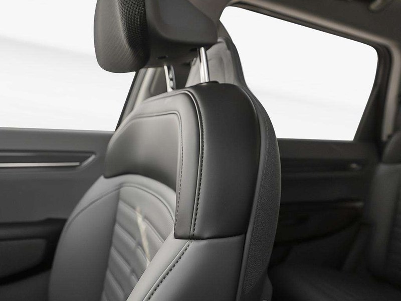 2026 Kia EV9 Land AWD with Plus Pkg
