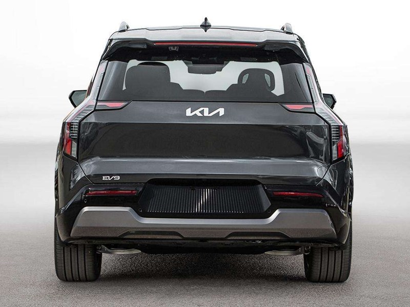 2026 Kia EV9 Land AWD with Plus Pkg
