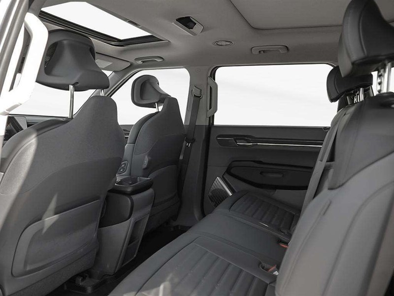 2026 Kia EV9 Land AWD with Plus Pkg