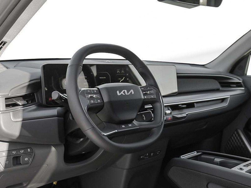 2026 Kia EV9 Land AWD with Plus Pkg