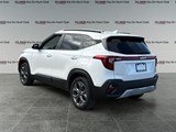 2024 Kia Seltos LX AWD/ CAR PLAY /  LANE SAFETY/ BLIND SPOT image 3