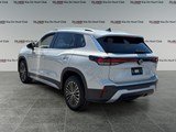 2026 Volkswagen Tiguan Comfortline AWD / LANE KEEP/ BLIND SPOT/ CAR PLAY image 3