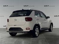 2022 Hyundai Venue Preferred IVT w/Two-Tone