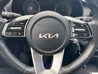 2022 Kia Forte EX IVT