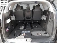 2023 Kia Carnival LX FWD