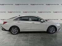 2025 Hyundai Elantra Preferred IVT