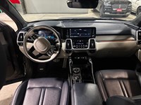 2023 Kia Sorento PHEV SX AWD w/Navy Blue Interior