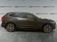 2022 Volvo XC60 B6 Momentum