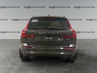 2022 Volvo XC60 B6 Momentum