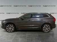 2022 Volvo XC60 B6 Momentum