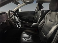 2024 Hyundai Elantra Luxury IVT
