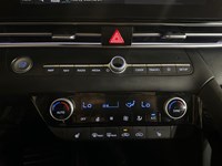2024 Hyundai Elantra Luxury IVT