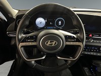 2024 Hyundai Elantra Luxury IVT