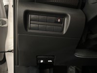 2025 Nissan Kicks Play SV