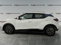 2025 Nissan Kicks Play SV