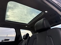 2024 Kia Telluride SX Limited / HEADS UP DISPLY, NAV, PANORAMIC ROOF