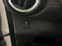 2019 Nissan Kicks SR FWD