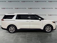 2022 Kia Carnival LX