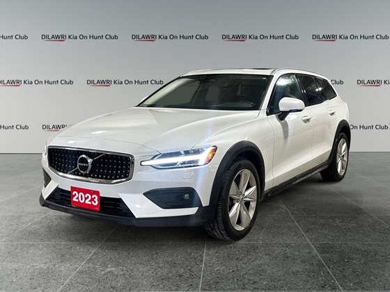 2023 Volvo V60 Cross Country B5 AWD Core