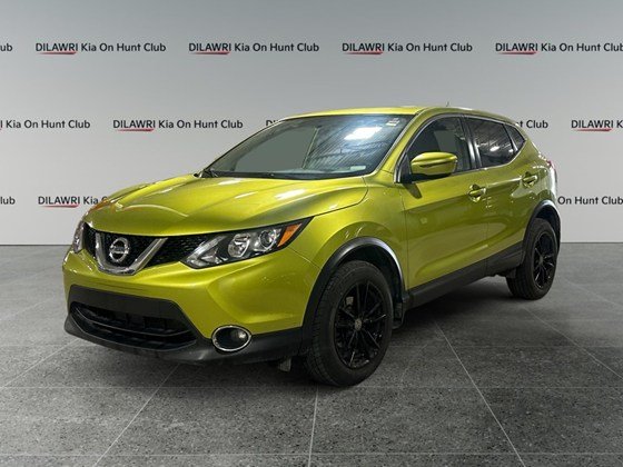 2017 Nissan Qashqai SV I Sunroof I FREE WINTER TIRES I