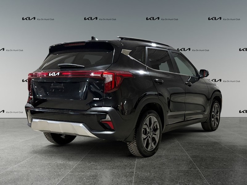 2025 Kia Seltos EX AWD