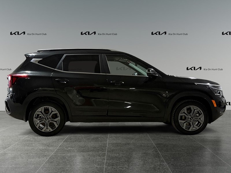 2025 Kia Seltos EX AWD