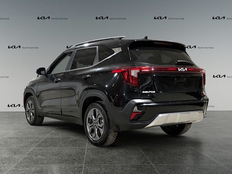 2025 Kia Seltos EX AWD