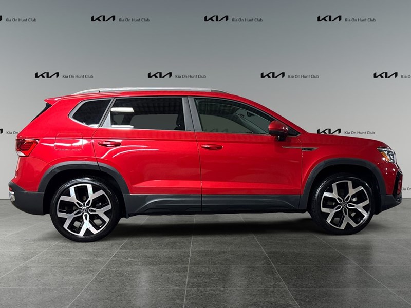 2023 Volkswagen Taos Highline 4MOTION