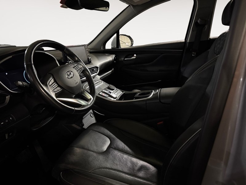 2022 Hyundai Santa Fe Plug-In Hybrid Luxury AWD