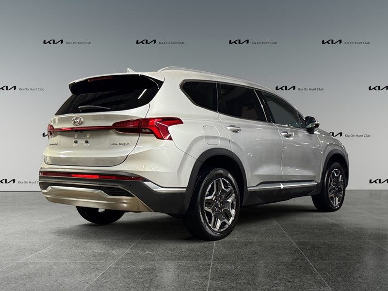 2022 Hyundai Santa Fe Plug-In Hybrid Luxury AWD