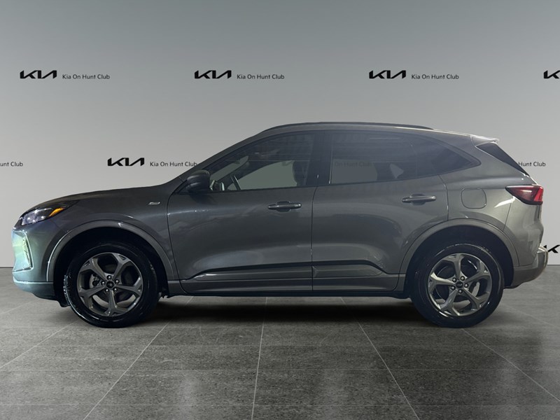 2023 Ford Escape ST-Line AWD