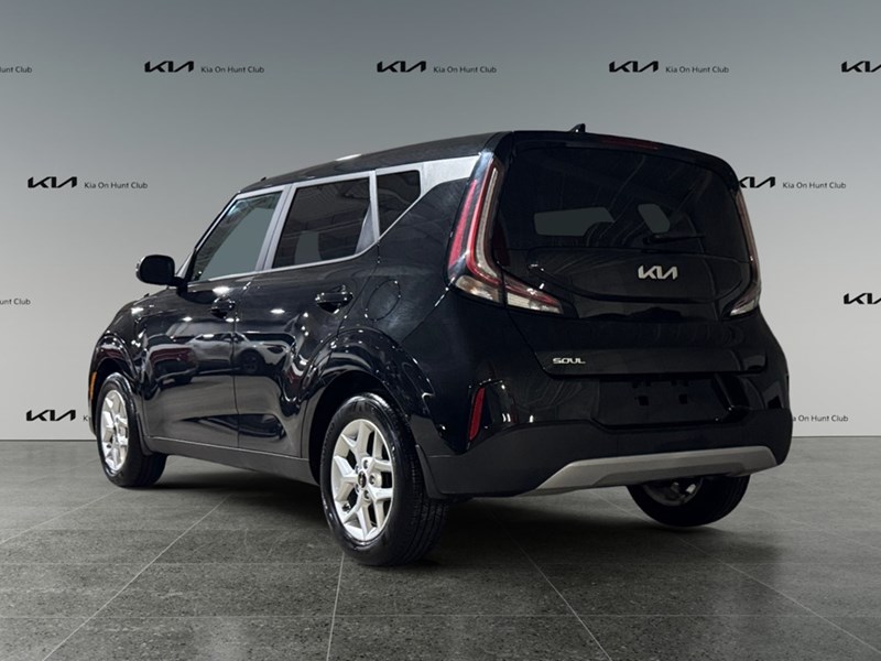 2023 Kia Soul EX IVT