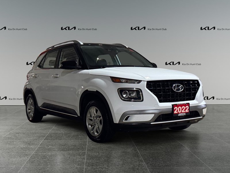 2022 Hyundai Venue Preferred IVT w/Two-Tone