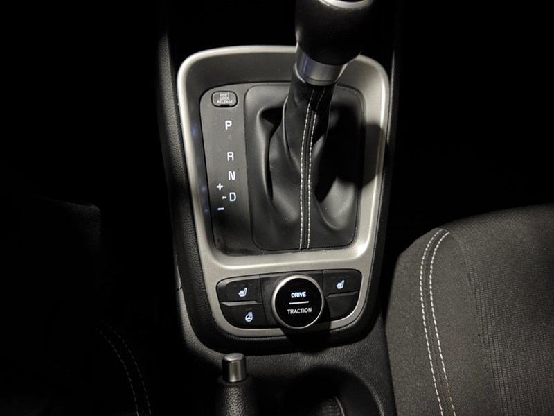 2022 Hyundai Venue Preferred IVT w/Two-Tone