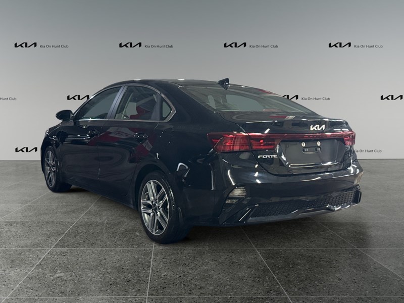 2022 Kia Forte EX+ IVT