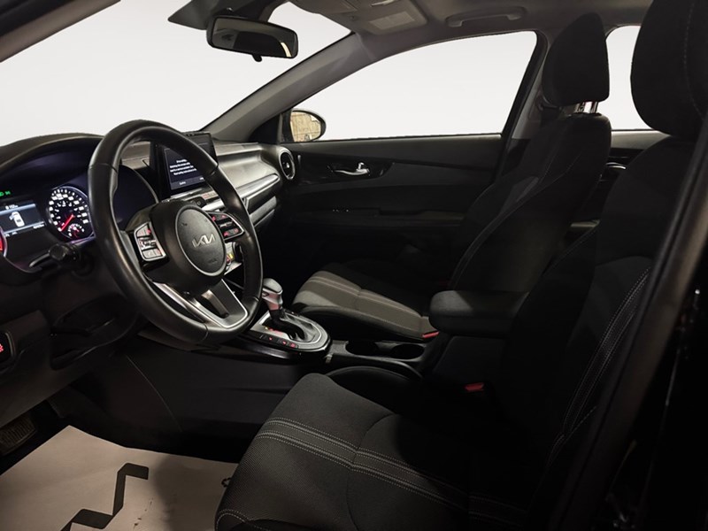 2022 Kia Forte EX+ IVT
