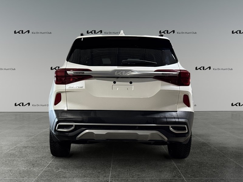 2022 Kia Seltos EX Premium AWD