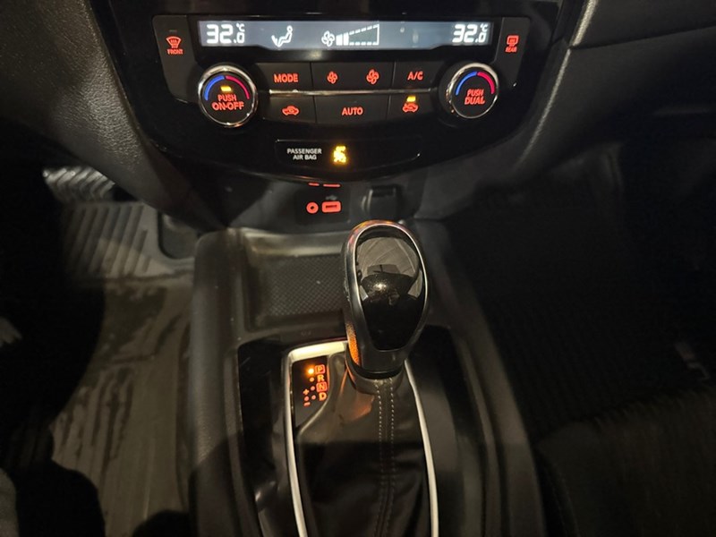 2018 Nissan Rogue AWD SV TECH