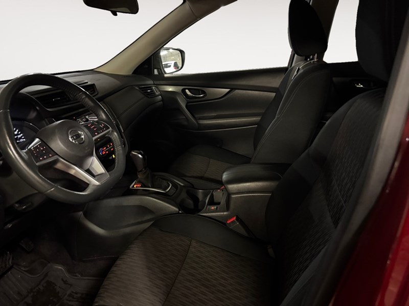 2018 Nissan Rogue AWD SV TECH