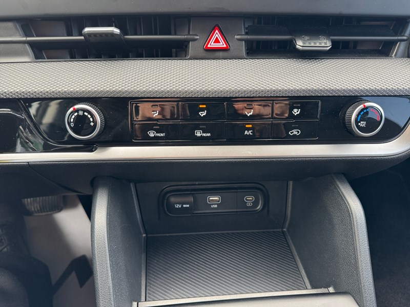 2024 Kia Sportage LX AWD