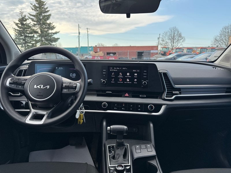2024 Kia Sportage LX AWD
