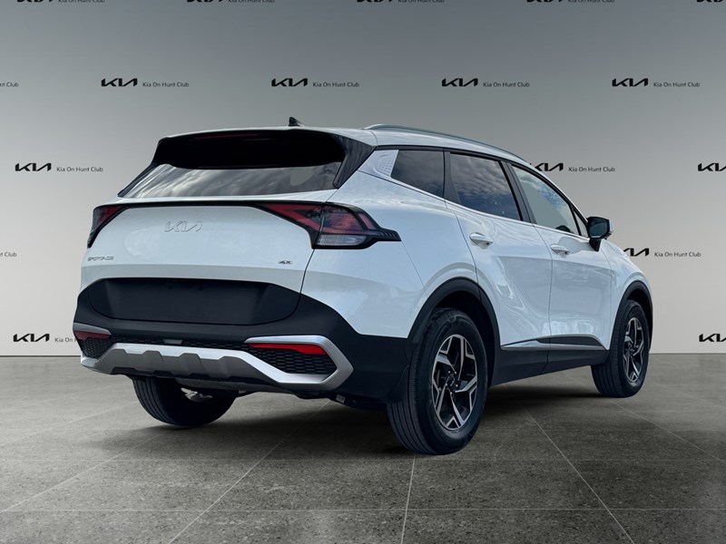 2024 Kia Sportage LX AWD