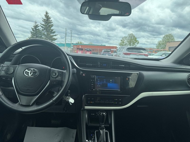 2017 Toyota Corolla iM 4dr HB CVT