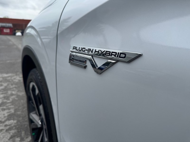 2024 Mitsubishi Outlander Plug-In Hybrid SEL S-AWC