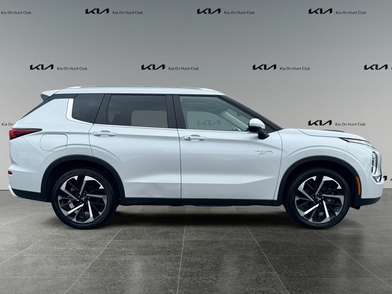 2024 Mitsubishi Outlander Plug-In Hybrid SEL S-AWC